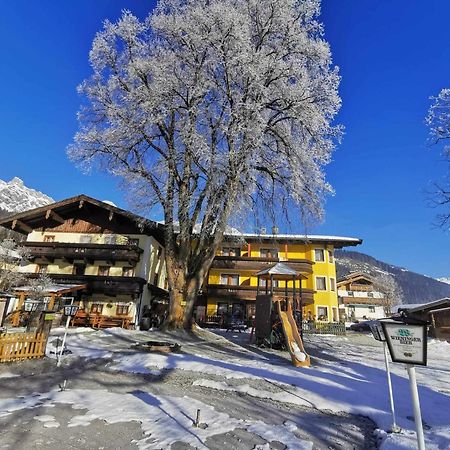 Ferienhotel Lindenhof Leogang Ngoại thất bức ảnh